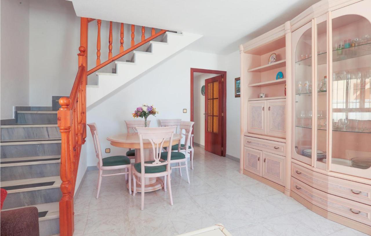 Cozy Home In Los Alcazares With Kitchen Los Narejos Dış mekan fotoğraf